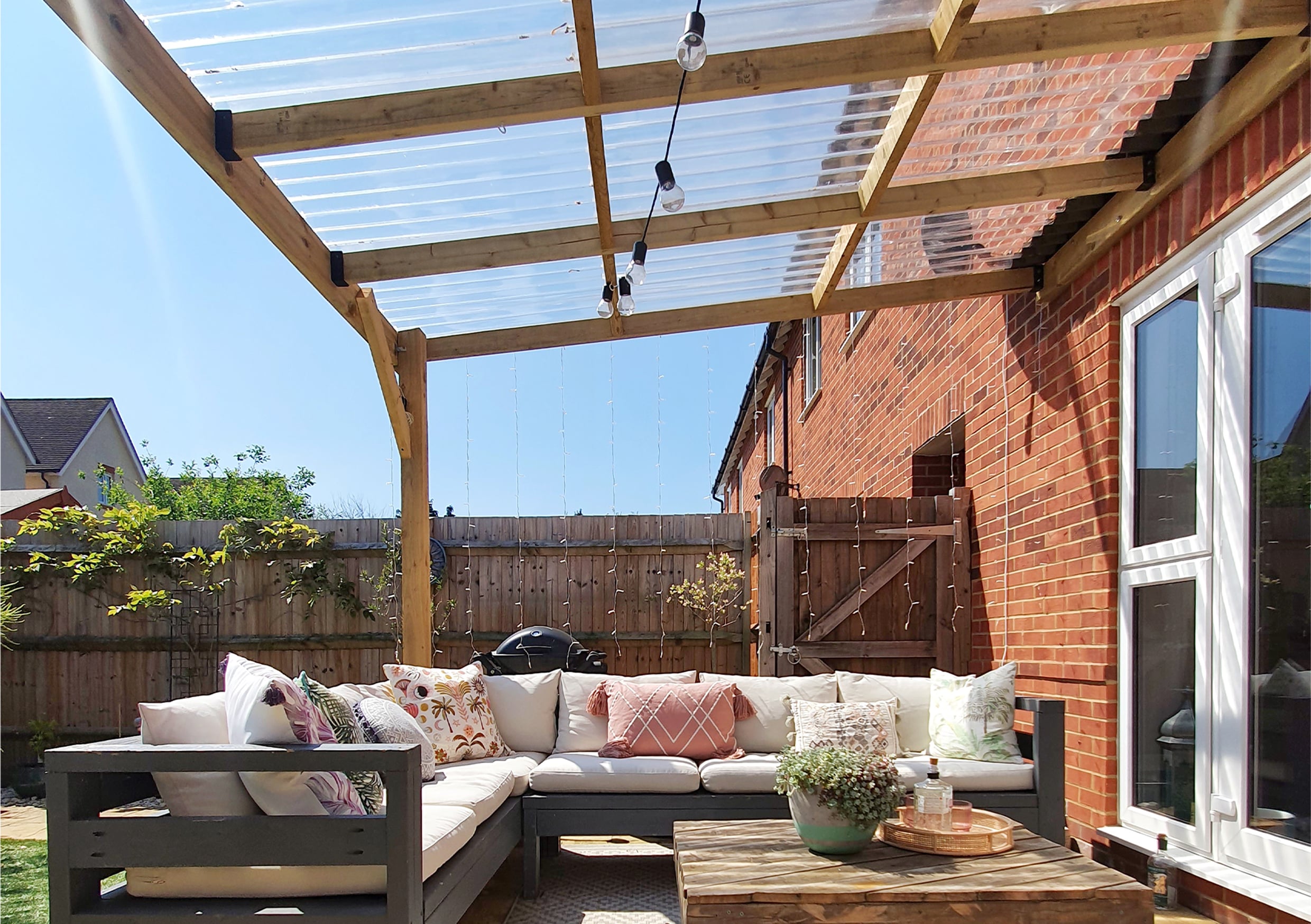 Onduline Polycarbonate sheets for pergola