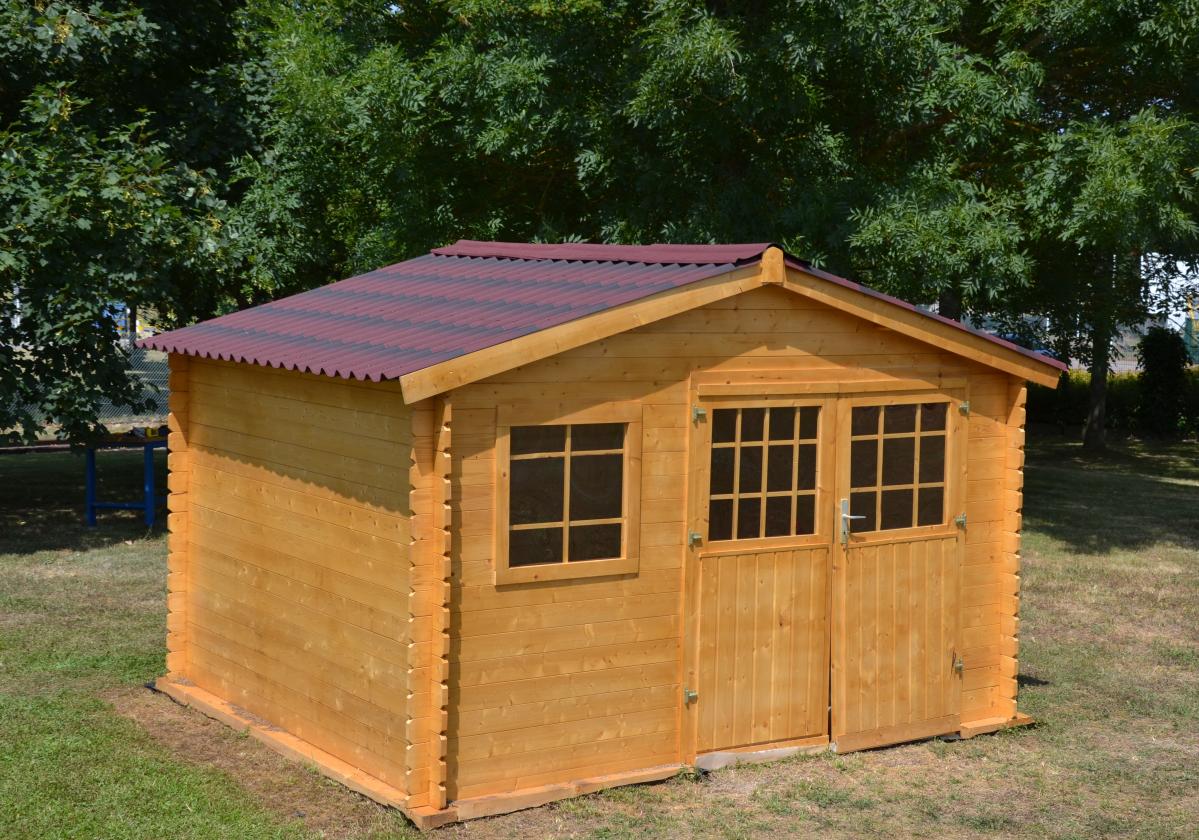 shed with Onduline roofing