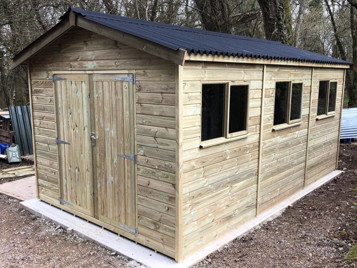 shed with Onduline roofing