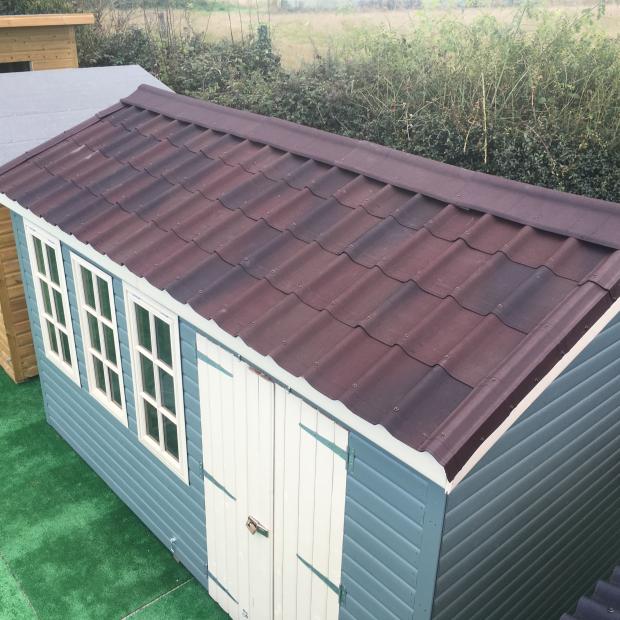 ONDUVILLA RIDGE A90 Shaded Red