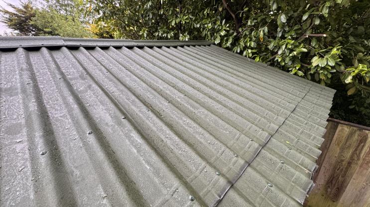 Shed makeover with onduline easyfix