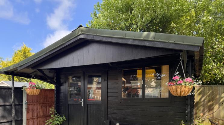 Shed makeover with onduline easyfix