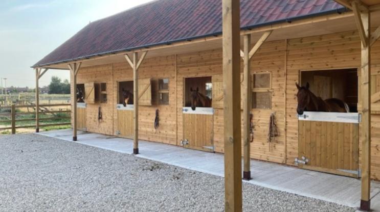 ONDUVILLA Tiles Stable Block