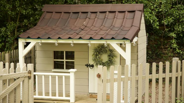 An animal house featuring ONDUVILLA roof sheets