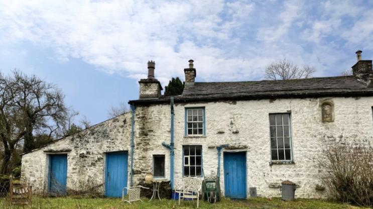 Howgill House ISOLINE LOW LINE