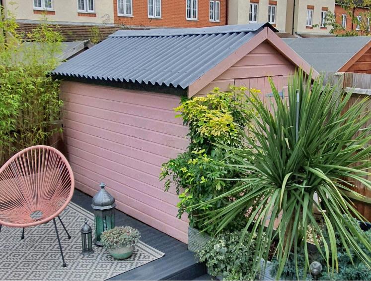 Garden shed featuring ONDULINE CLASSIC roof sheets