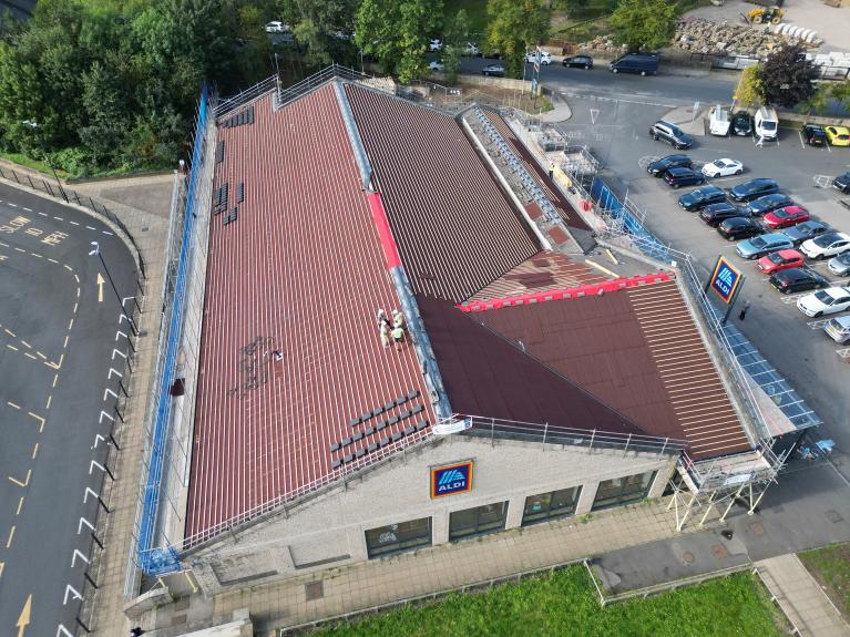 Aldi re-roofing project with ISOLINE LOW LINE