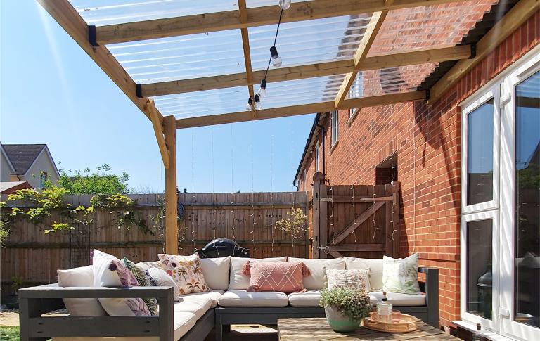 Pergola with Onduline roofing sheets